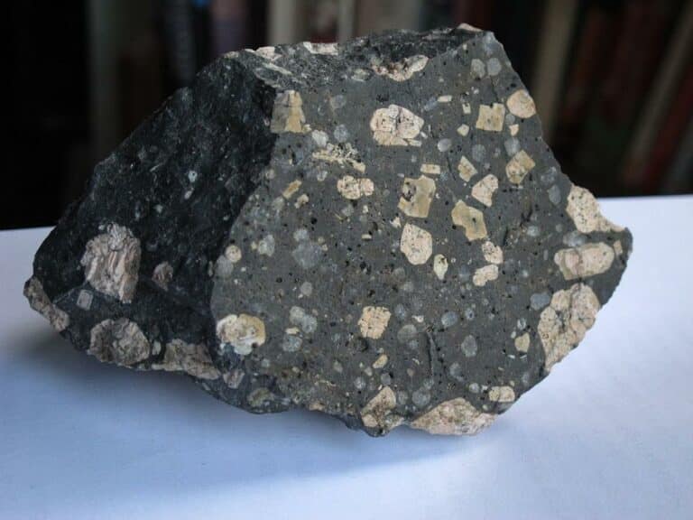 Quartz porphyry rock