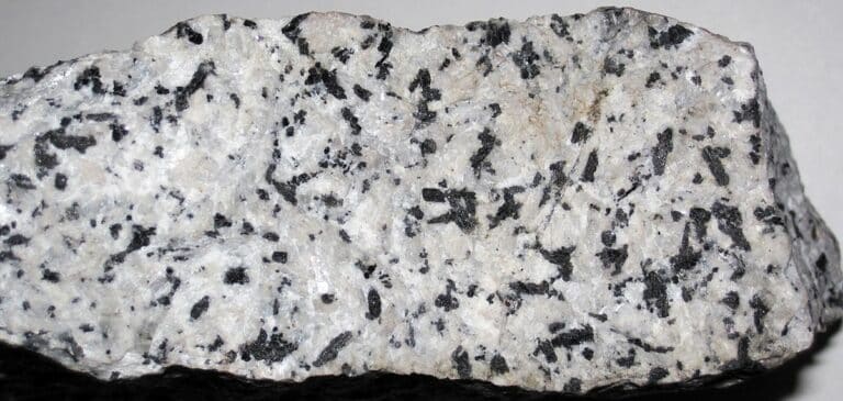 Syenite rock colors and mineral composition
