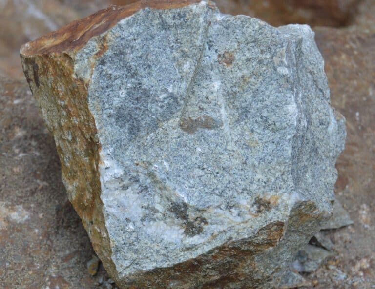 Tonalite rock in Hell River valley